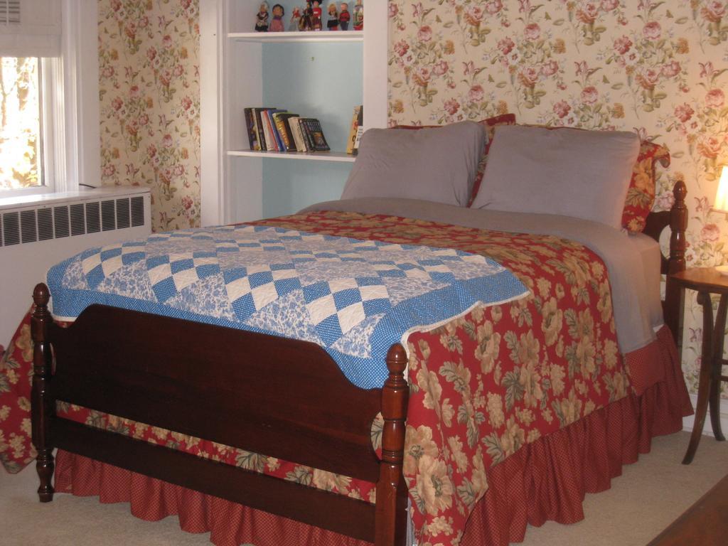 Allegheny Street Bed & Breakfast Hollidaysburg Room photo