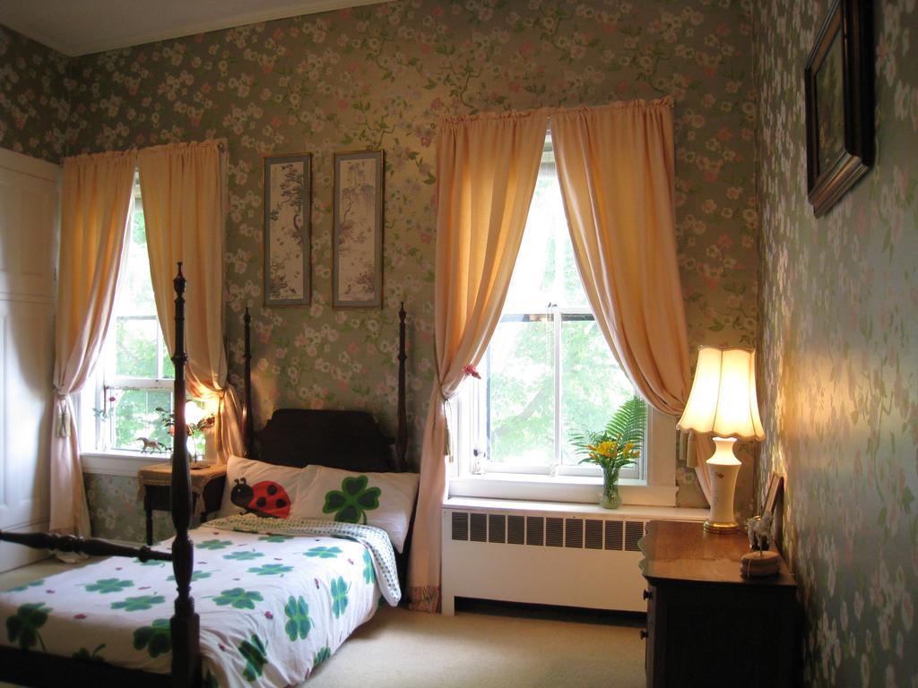 Allegheny Street Bed & Breakfast Hollidaysburg Room photo