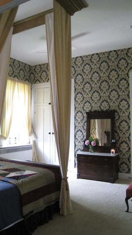 Allegheny Street Bed & Breakfast Hollidaysburg Room photo