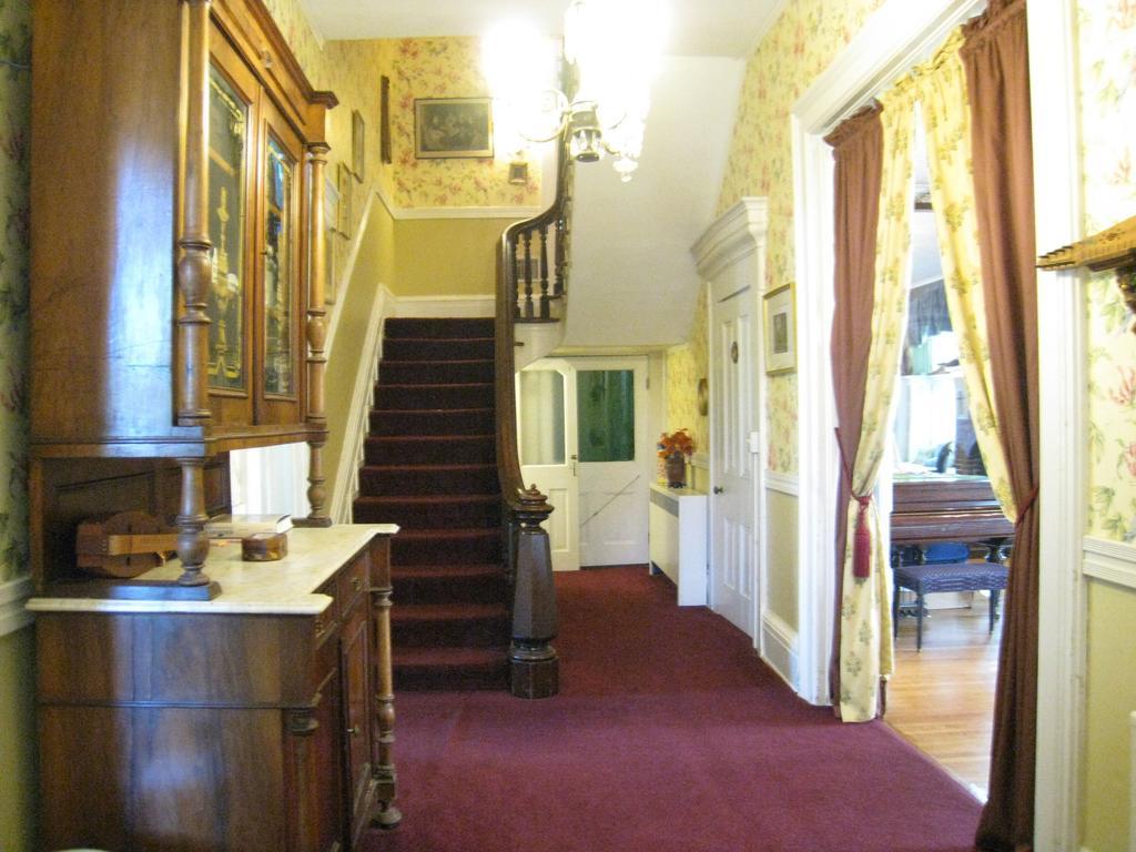 Allegheny Street Bed & Breakfast Hollidaysburg Room photo