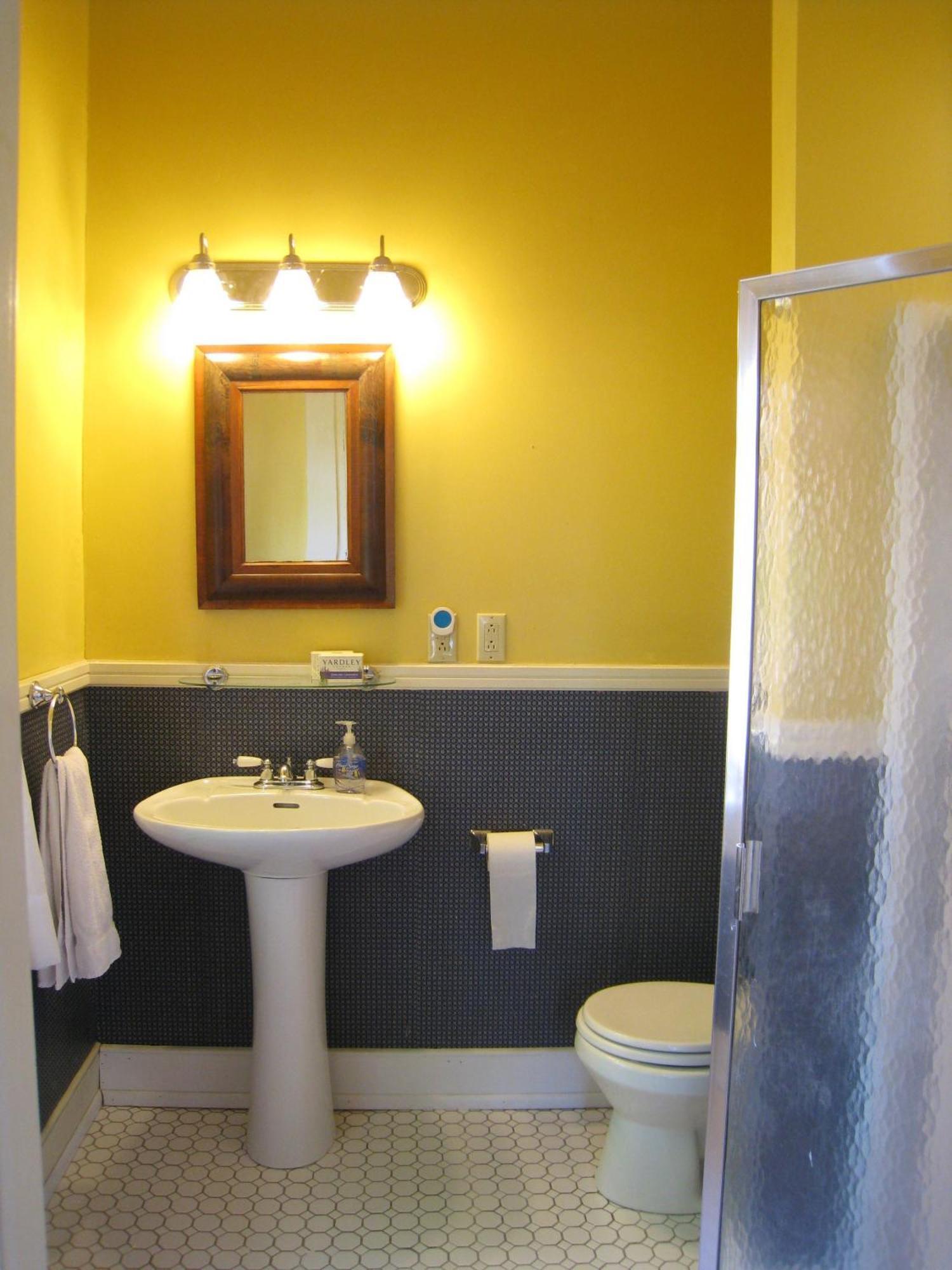 Allegheny Street Bed & Breakfast Hollidaysburg Room photo